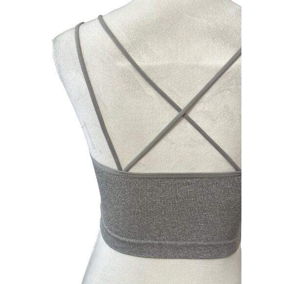 Abound Crop Tank Top Ribbed Crisscross Spaghetti Straps Scoop Neck Gray W L NWOT - Picture 5 of 8